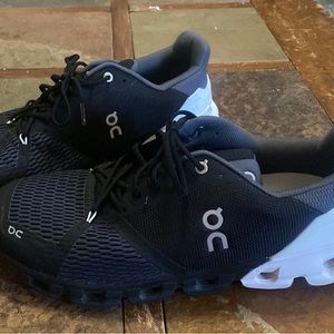 They were give given as a gift and just don’t fit.$130 obo